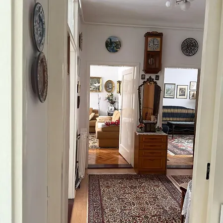 Апартаменты Grandma's Center